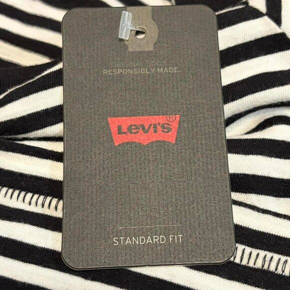 Levi-s Women's multi T-shirt - Picture 8 of 8